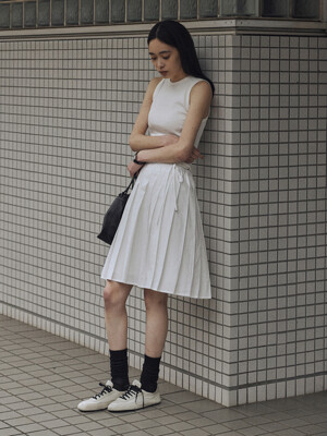 TILDA PLEATS HALF SKIRT_IVORY