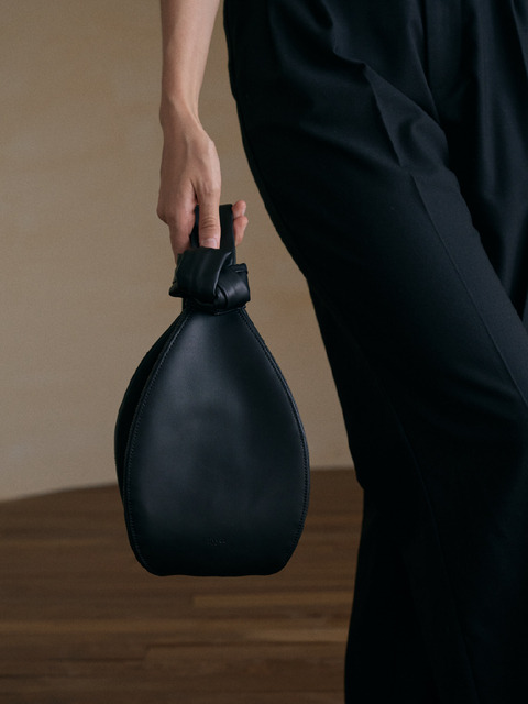 휘에트 [단독]Amphora bag_Black