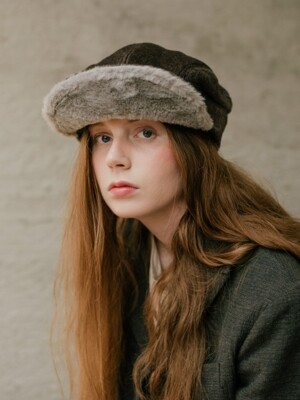 Fur brim cashmere cap