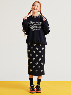 MET Ribbon Sweatshirt & Skirt Set