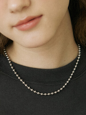 Metallic Ball Necklace - Silver