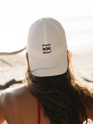 DZ LOGO CAP_WH
