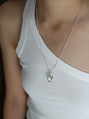 Curved necklace / Silver