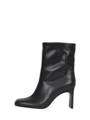 Seamed Straight Boots / BLACK