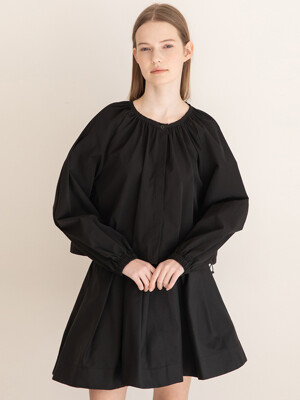 Round-neck outer blouse_Black