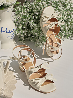 1844 Romantic Double Ribbon Sandals