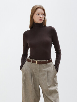 SLIM TURTLE NECK T-SHIRTS - BROWN