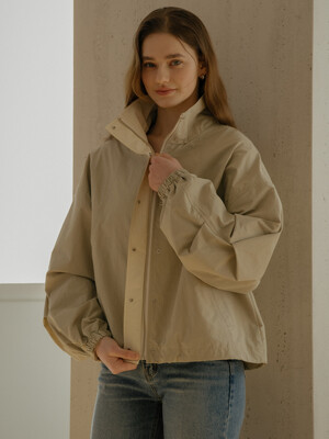 High neck comfortable wind jumper_Beige