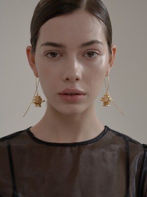 Flot Earrings,Gold