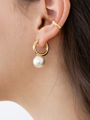 big pearl one touch earrings