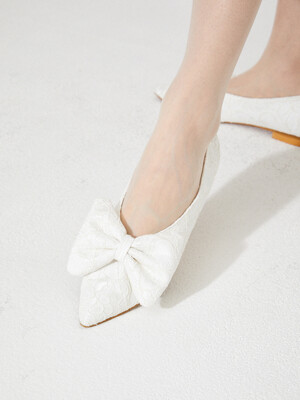 Pointy Ribbon Flat Shoes (Lace)