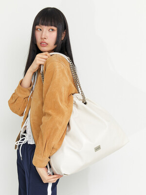 CH. SIDE TRAWSTRING BAG, CREAM