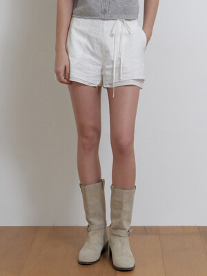 Bon lace shorts (ivory)