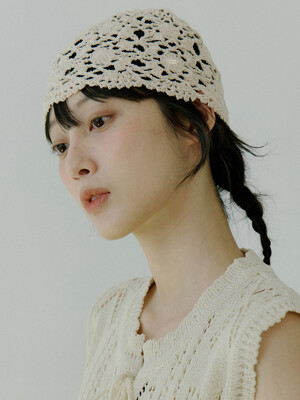 WOI CROCHET BEANIE CREAM