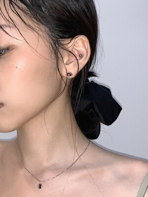 [단독] PROT EARRINGS (RED BEAN STONE)