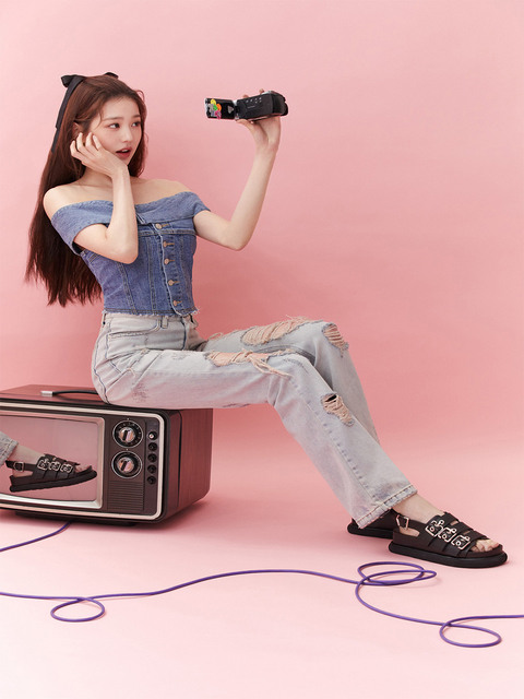샌들 - 슈콤마보니 (SUECOMMA BONNIE) - [장원영 착용] Illusion sandal(black)_DG2AM23019BLK