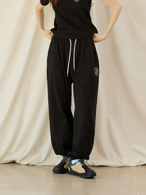 Moment Coolcotton Needlework Jogger Pants_Black