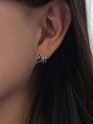 [92.5 silver]black wave ribbon earrings