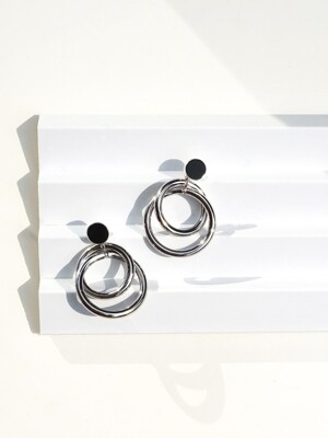 Floating circle earrings