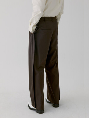 RIVER WAVE WOOL TROUSER [BROWN]