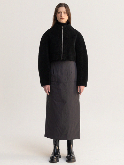 아우터 - 르 (LE) - reversible high-neck shearling jacket (black)