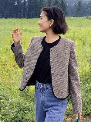 라운드넥 금속 단추 자켓 OW3AJ876A