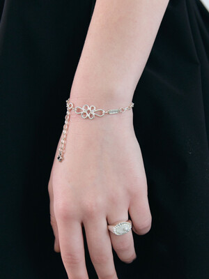Knot Link Bracelet