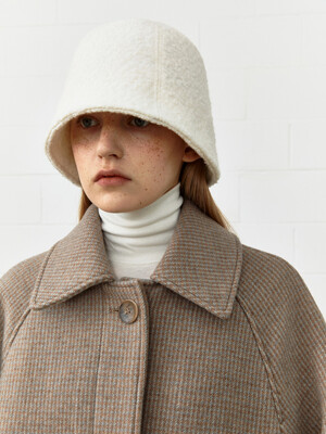 TWW WOOL BOUCLE BUCKET HAT  IVORY