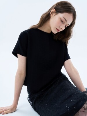 Pleats Moakneck Top