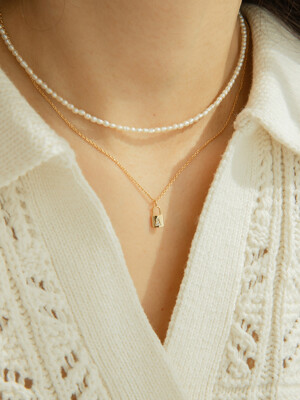 (SET) PETIT TINY PEARLS NECKLACE + MINI LOCK NECKLACE