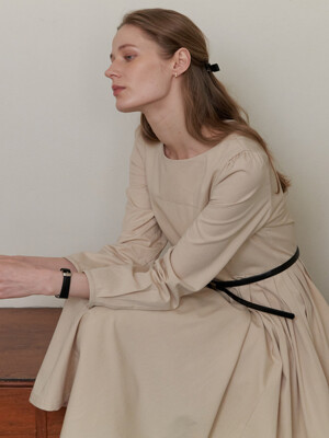 A SIDE PLEATS LONG DRESS_BEIGE