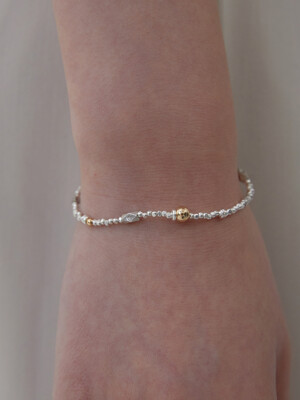 Tone bracelet