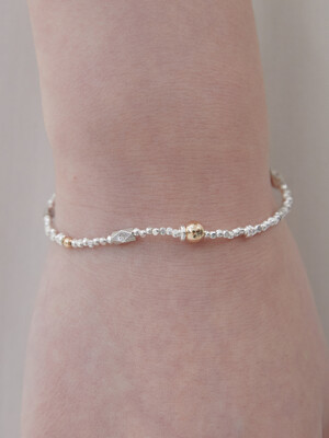 Tone bracelet