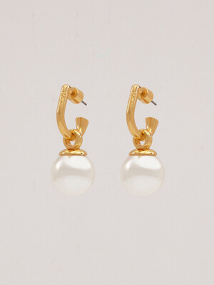 Pearl Dangle Earrings_Gold