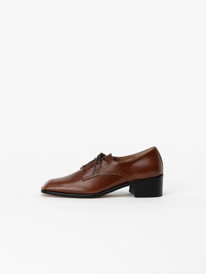 Cordan Lace-up Derby Shoes in Textured Brown