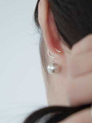 shimmer ball earring