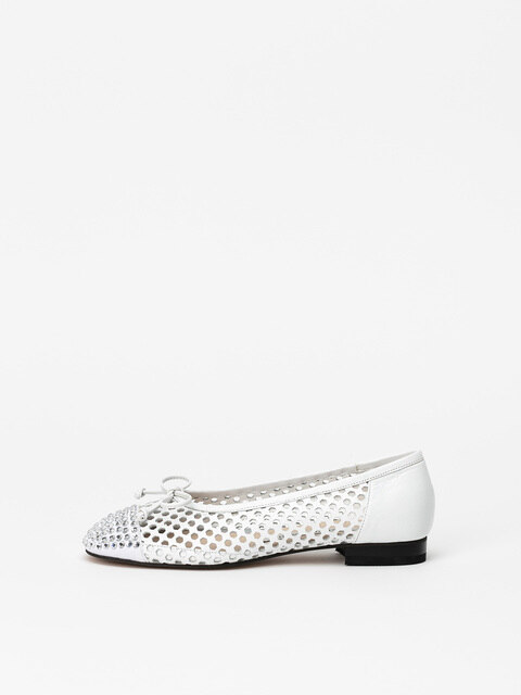 플랫슈즈 - 쇼쉬르라팡 (CHAUSSURE LAPIN) - Dippin Embellished Flat Shoes in Wrinkled White