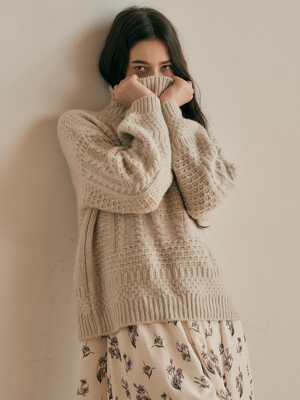 PM_Cashmere turtleneck sweater