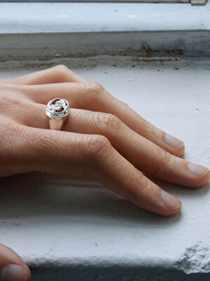 ROSE RING