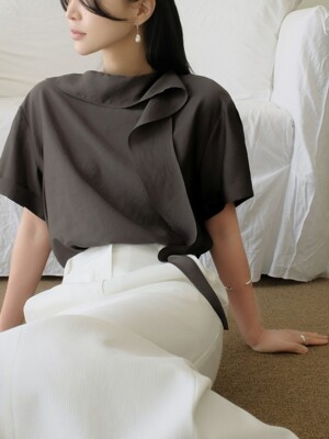 올리에 타이 반팔 블라우스_Olyae blouse[charcoal]