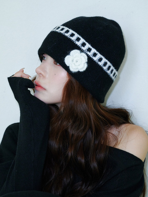 올인컴플리트 Flower Garden Beanie (2 Colors)