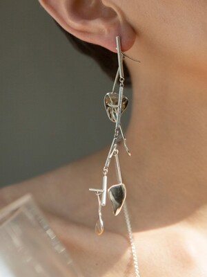 Silver mobile earring (S)