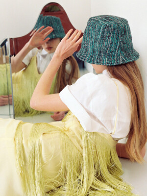 WAVY LAMPSHADE HAT_TWEED GREEN