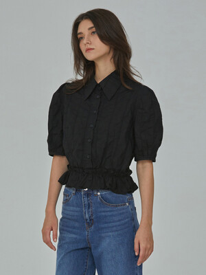 SEERSUCKER CROP SHIRRING BLOUSE BLACK