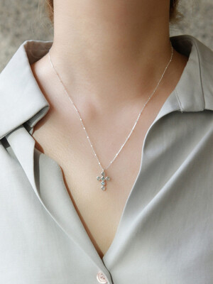 Cross Labrador Night Gemstone Pendant Silver Necklace N01130