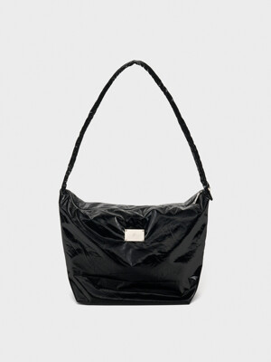 GLOSSY WAVE CROSS BAG [BLACK]