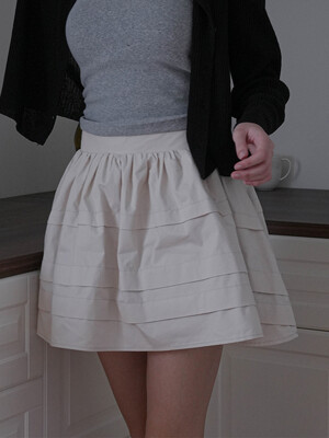 [단독]Twill Ruffle Skirt [Beige]