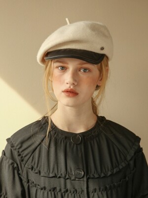 Duck beret -Ivory/Lambskin Black