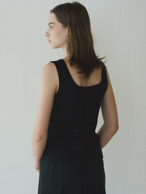 Cona Sleeveless (Black)