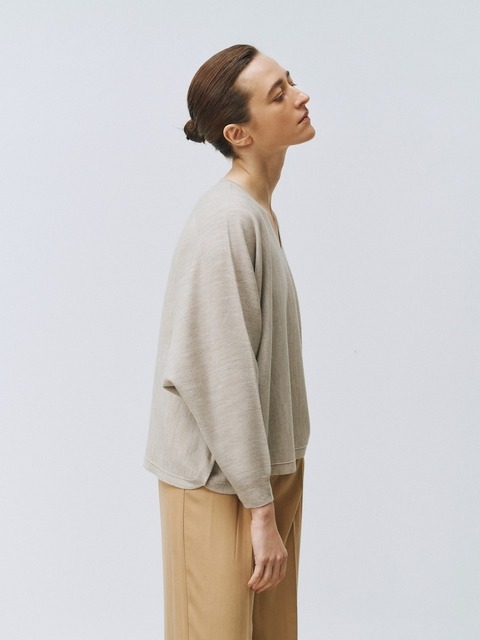 니트 - 르희 (LEHEE) - v-neck  loose pullover (beige) -Merino Mercerized Wool 100% -